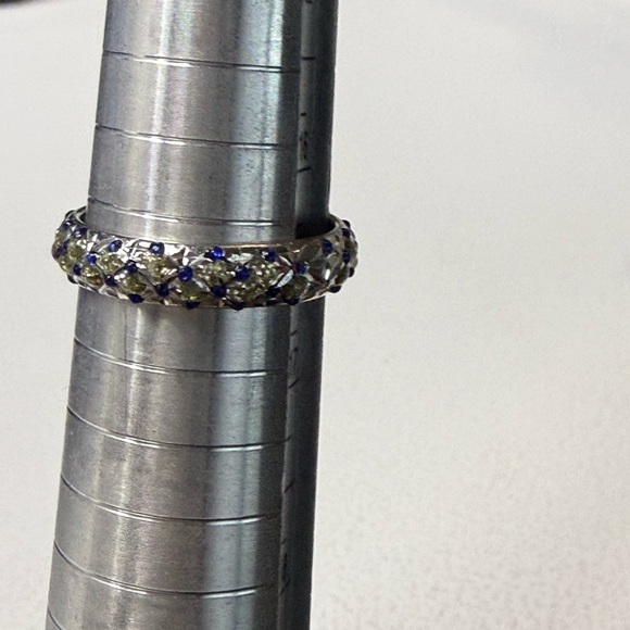 (Missing stone) 14k White Gold Women's band - Picture 4 of 7